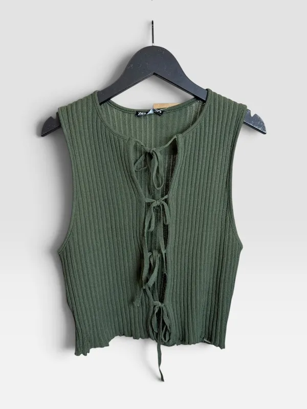 Top tejido verde zara