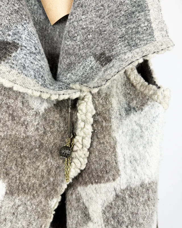 Chaleco paño gris c/marron margara shaw