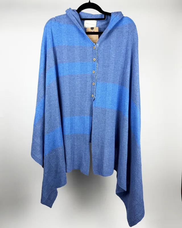 Poncho celeste c/botones margara shaw