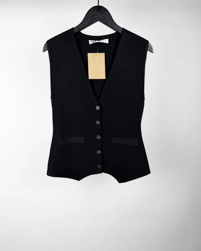 Chaleco tejido negro zara
