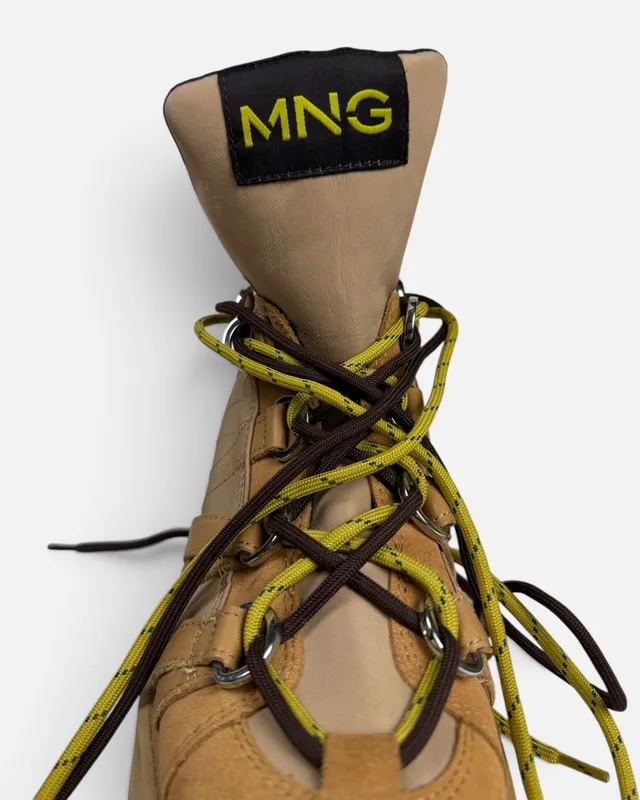Botas beige cuero acordonadas mango