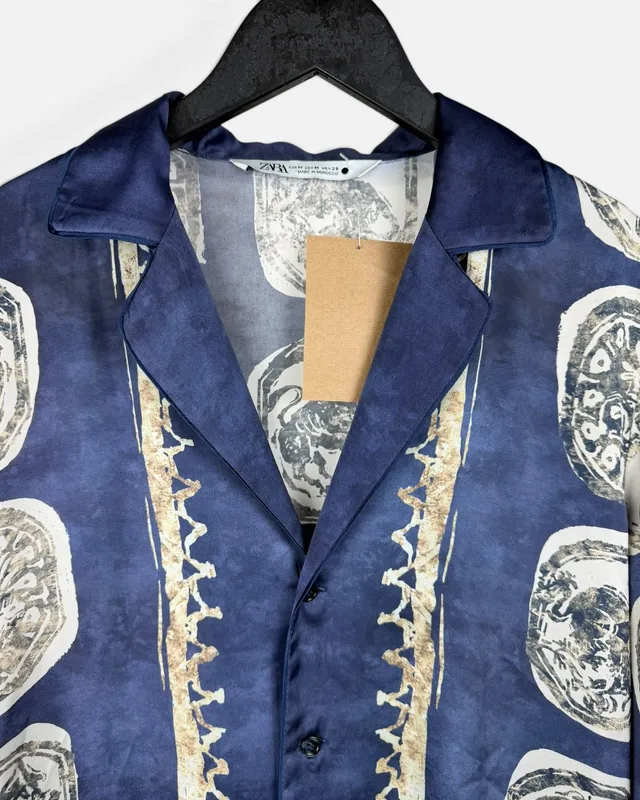 Camisa azul estampado zara