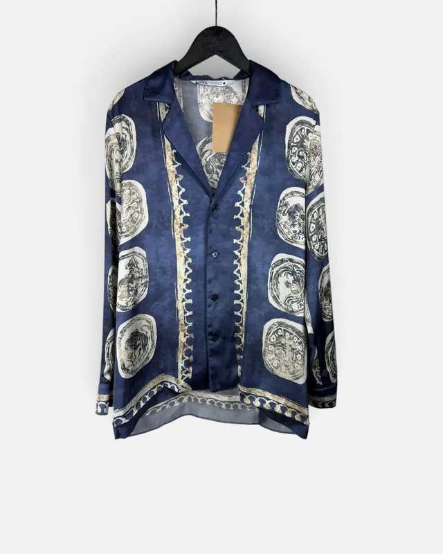 Camisa azul estampado zara