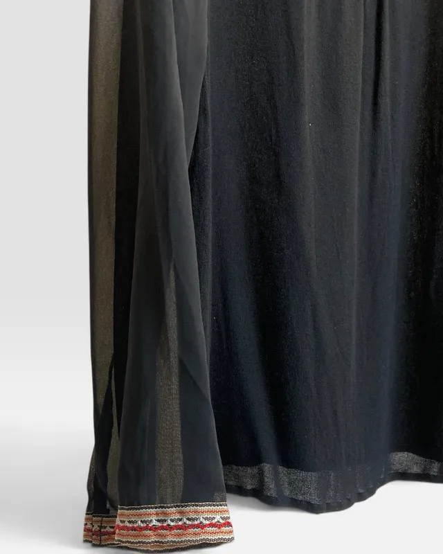 Blusa negra gasa limite