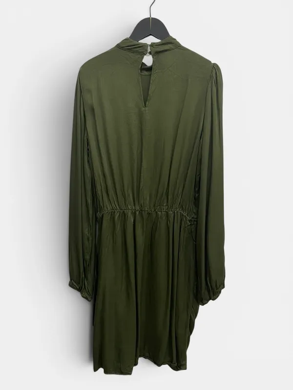 Vestido corto  verde zara