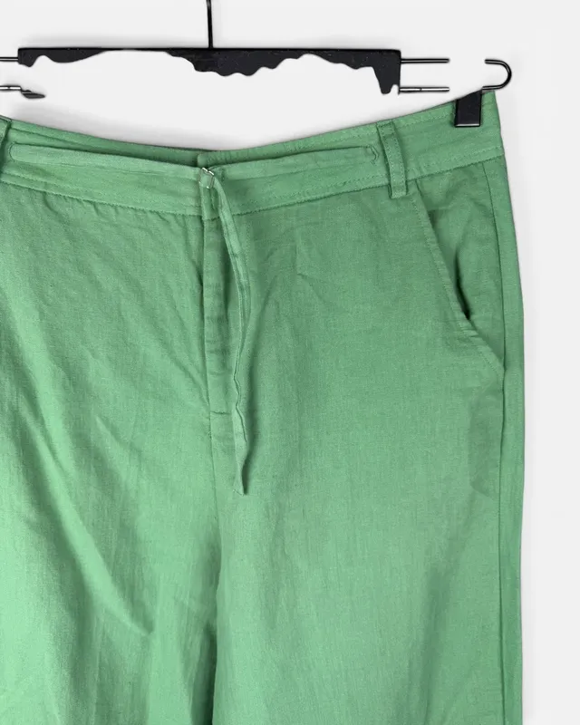 Pantalon verde c/laso zara