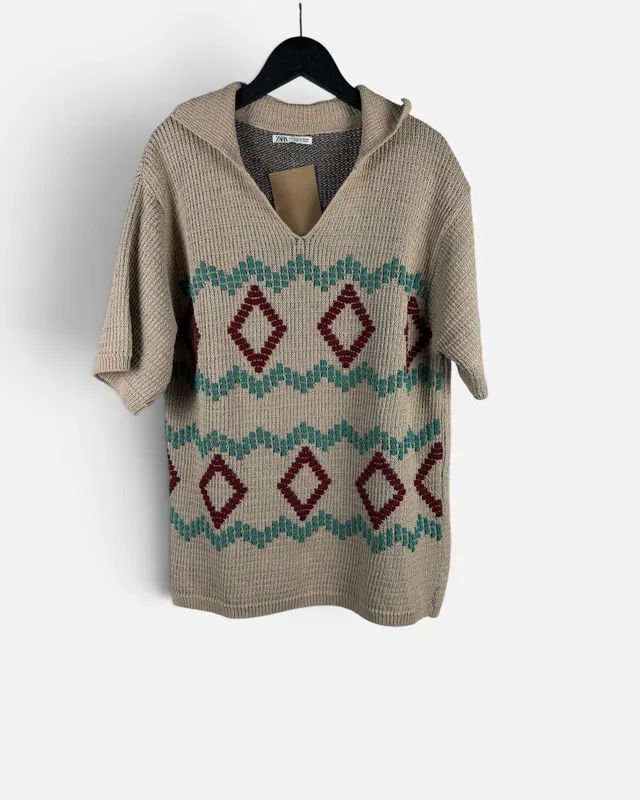 Remera beige tejida zara
