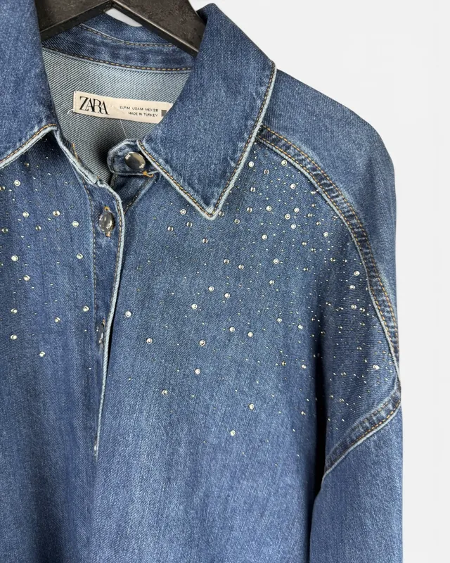 Camisa jean con brillo zara