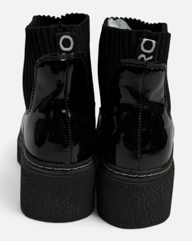 Botas negras charol miss carol