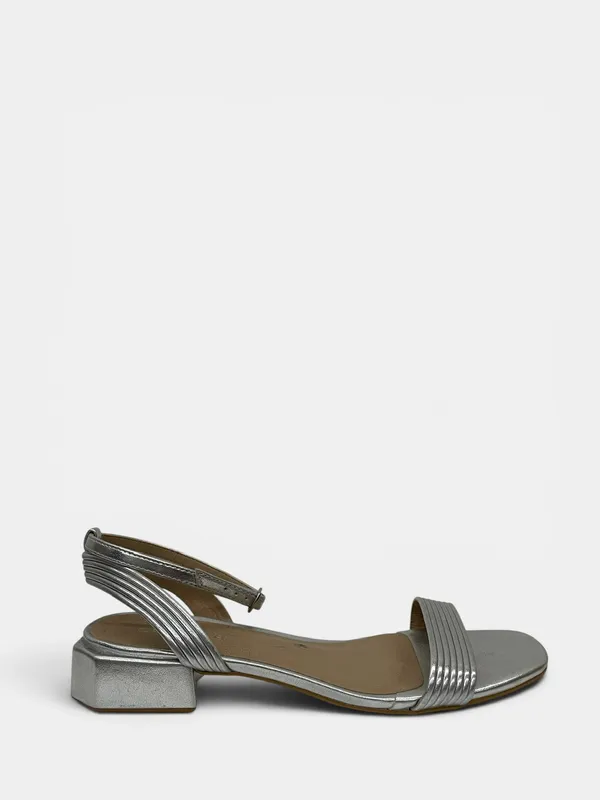 Sandalias fiesta taco bajo daniel cassin