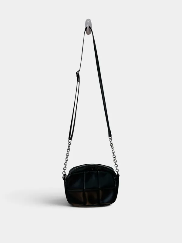 Cartera chica bandolera puff