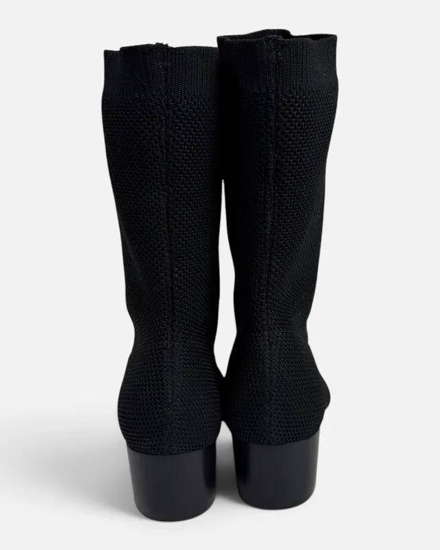 Botas negras mishka