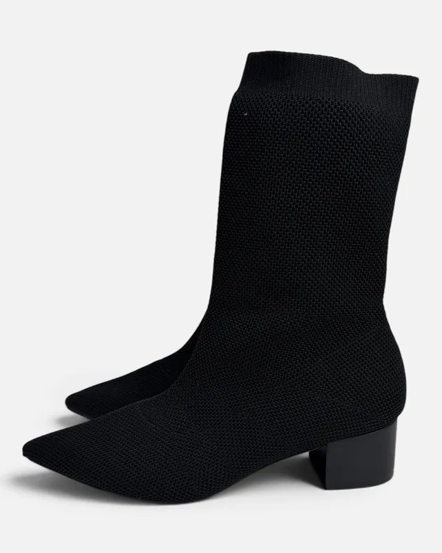 Botas negras mishka