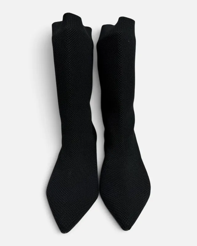 Botas negras mishka