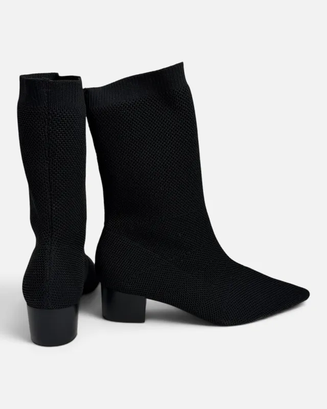 Botas negras mishka