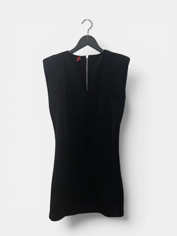 Vestido corto v hombreras cierre imperial