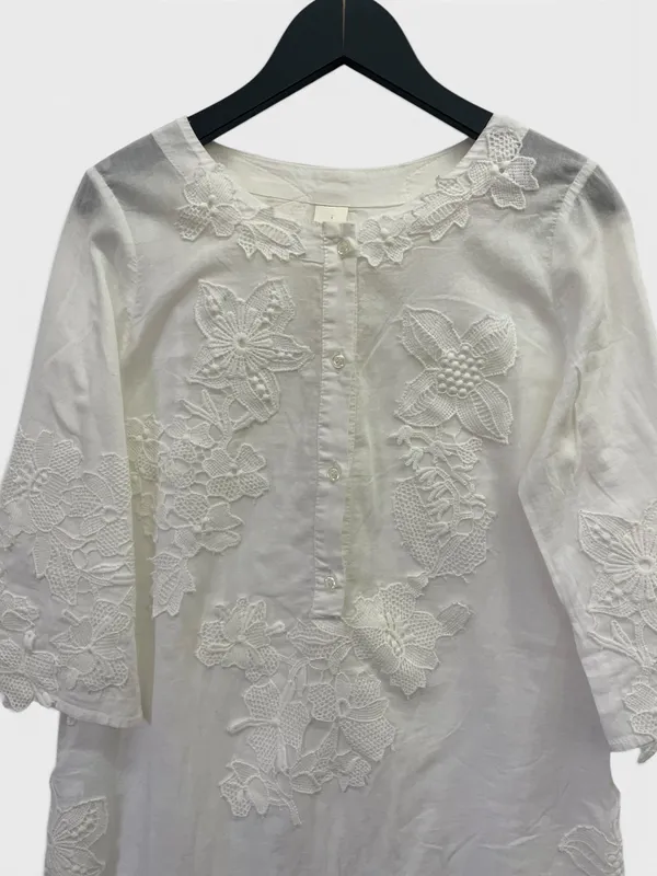 Blusa en algodon con broderie awada