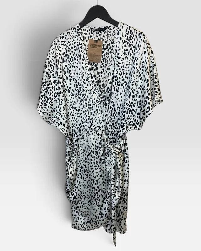 Vestido animal print zara