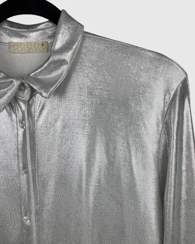 Camisa plateada