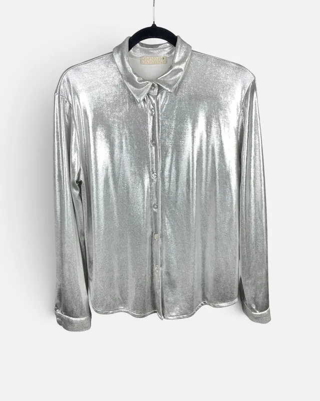 Camisa plateada