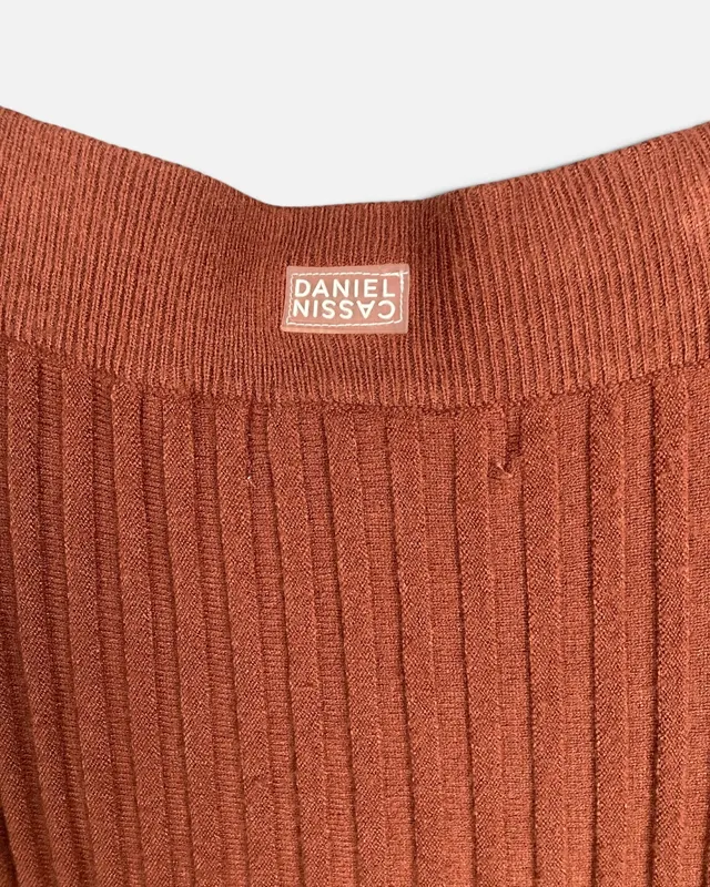 Pollera marron tejida daniel cassin