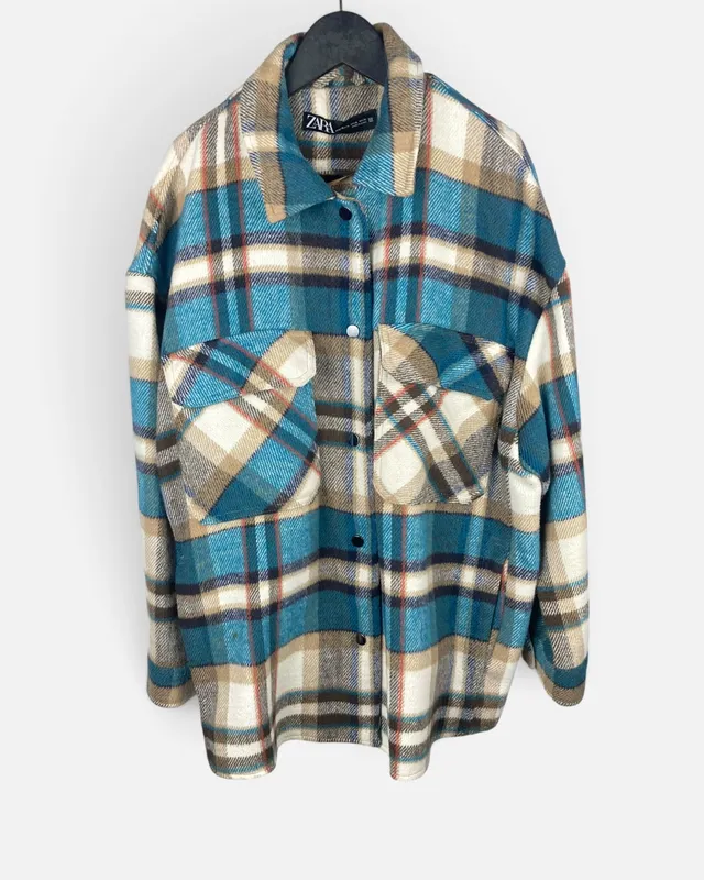 Sobre camisa cuadrille zara