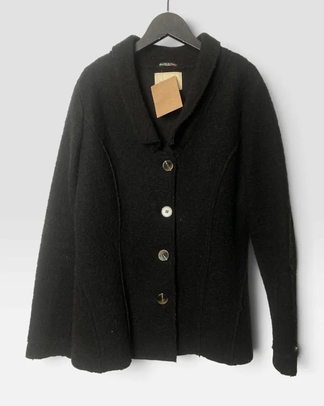 Chaqueta negra margara shaw