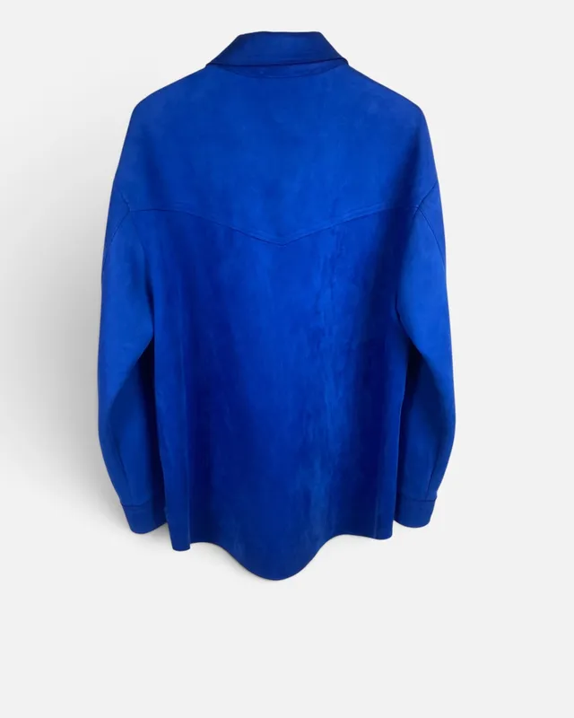 Sobre camisa azul zara