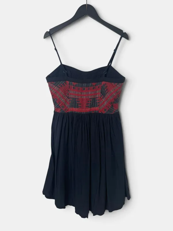 Vestido corto pecho tela bordada starting at stars