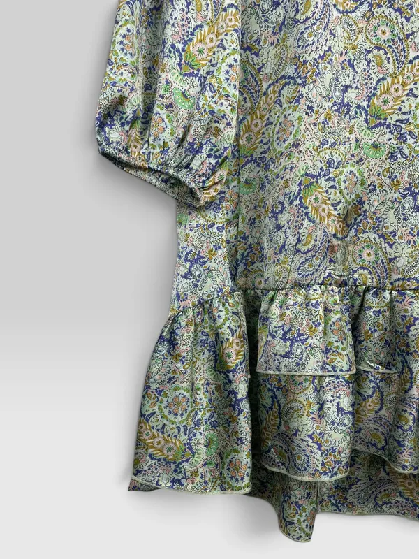 Vestido satén con arabescos ZARA