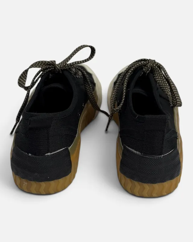 Championes negros zara