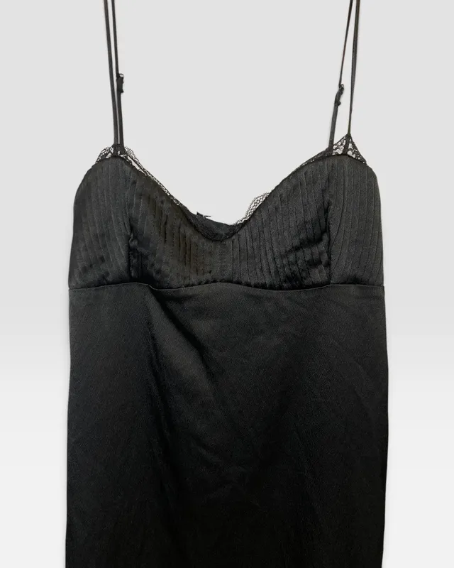 Vestido negra zara
