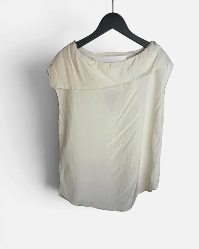 Blusa cruda c/solapa zara