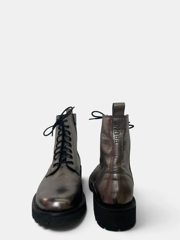 Bota acordonada baja cuero prune