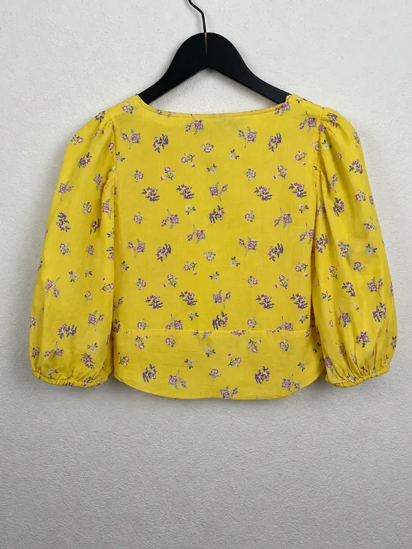 Blusa estampada manga abullonada zara