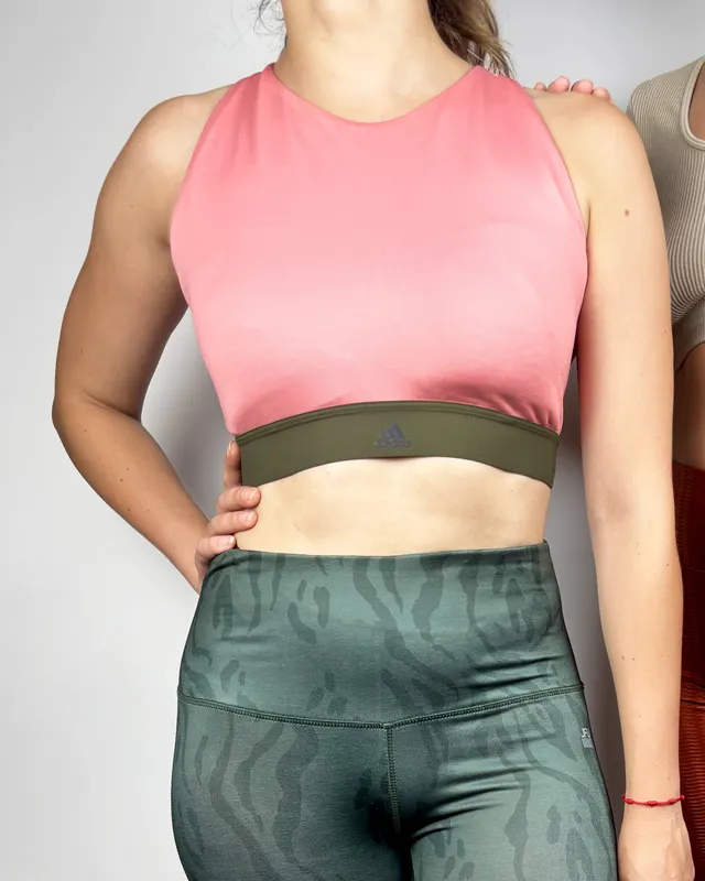 Top deportivo rosado y verde adidas