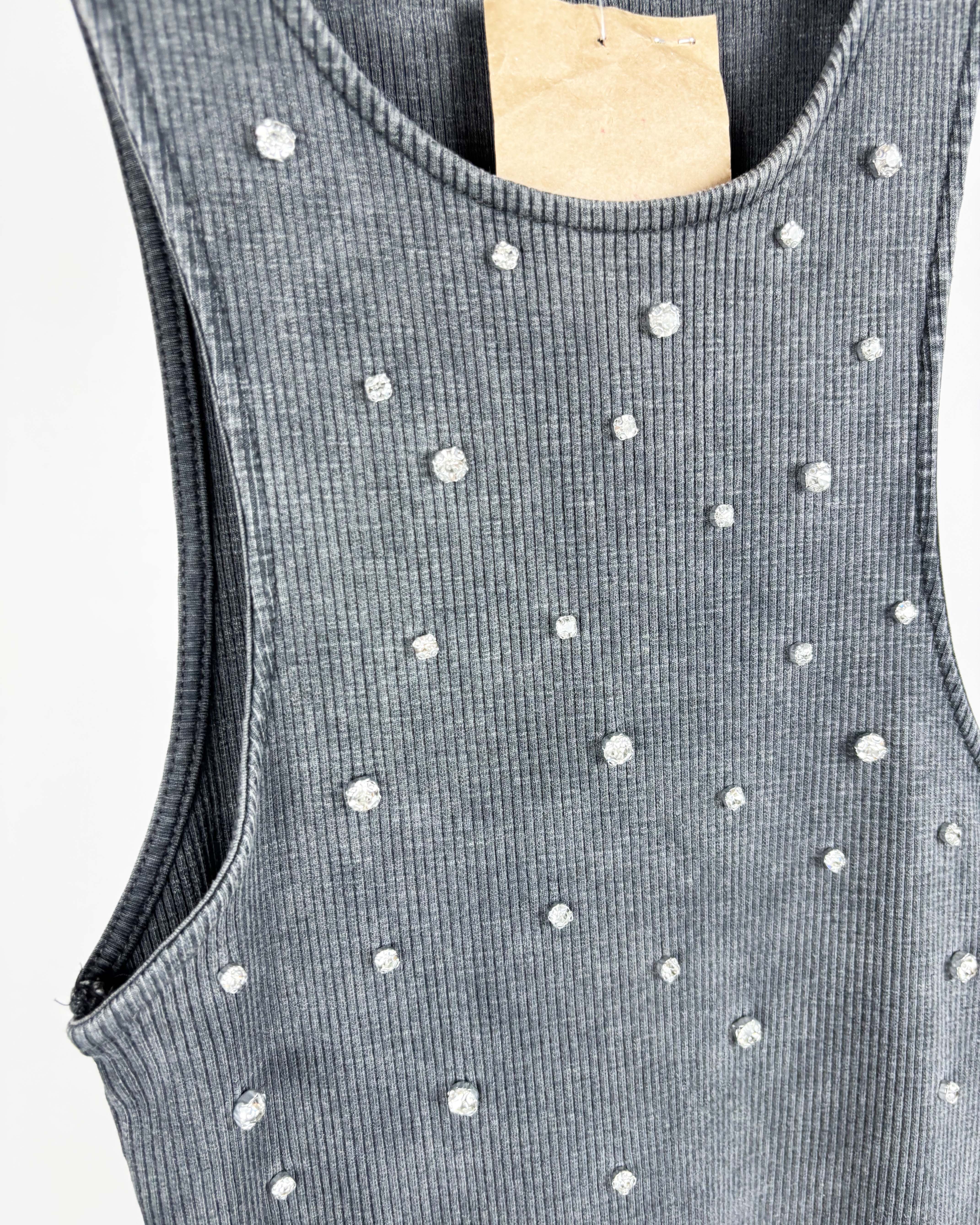 Vestido acanalado c/strass zara