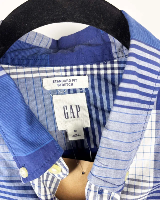 Camisa a cuadros azul celeste y blanca gap