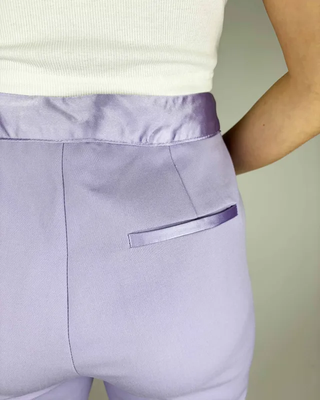 Pantalon de vestir lila detalle saten zara