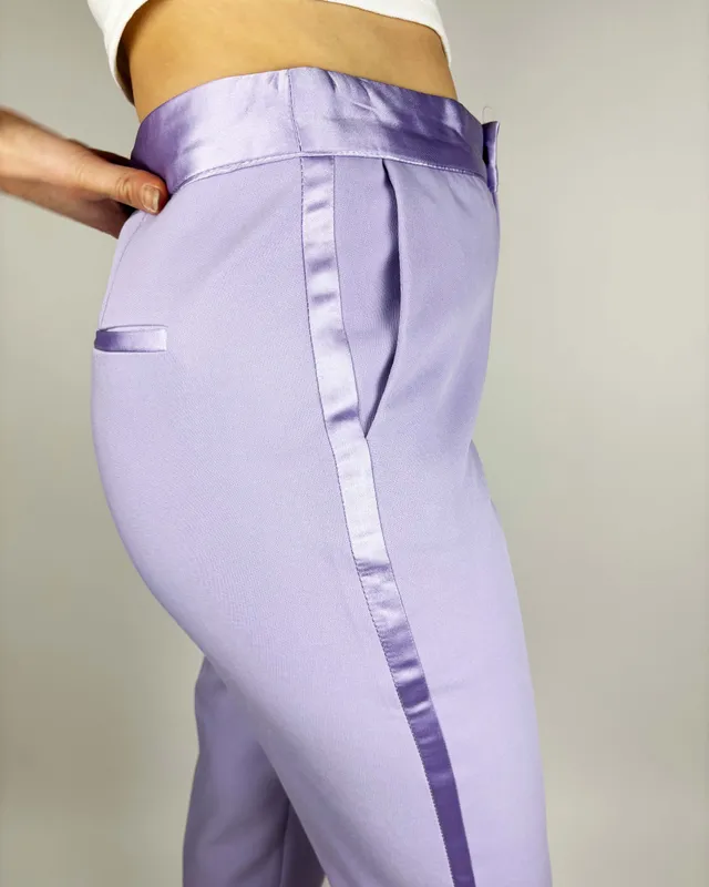 Pantalon de vestir lila detalle saten zara