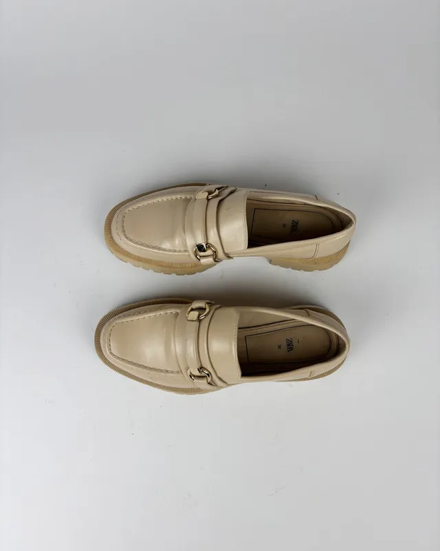 Mocasines beige zara
