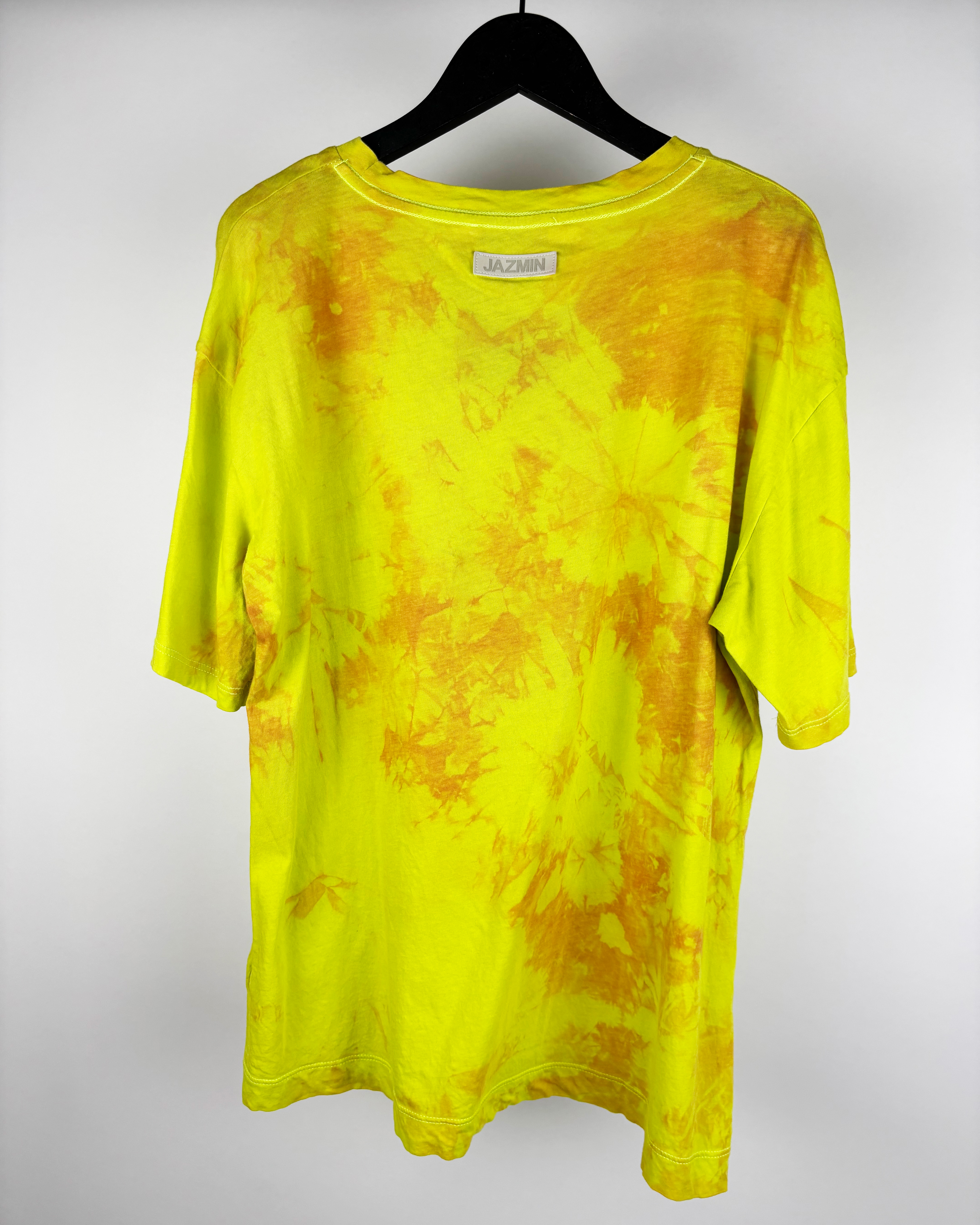 Remera verde batik c/estampa jazmin chebar