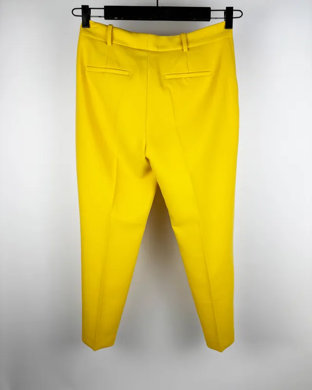 Pantalón de vestir amarillo zara