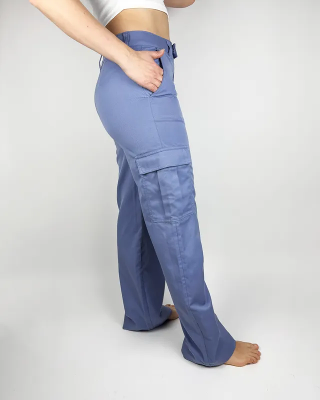 Pantalon cargo celestes divided