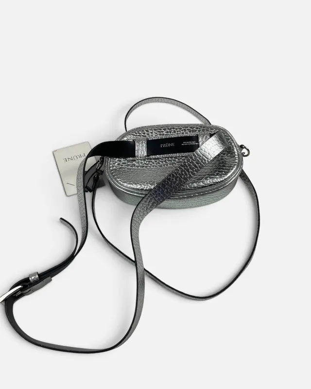 Cartera bandolera plateada prune