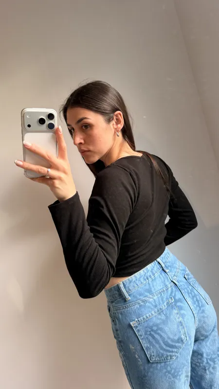 Top basico negro manga larga talle m