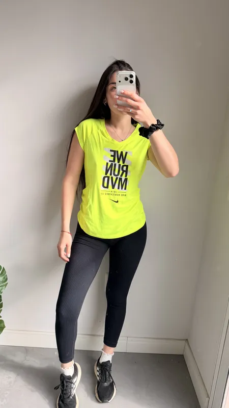 Remera nike fluor talle s