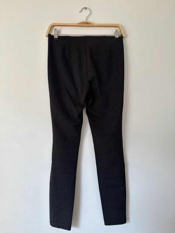 Pantalon chupin negro gaspeado zara t. s