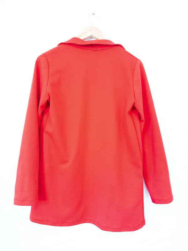Blazer rojo larguito