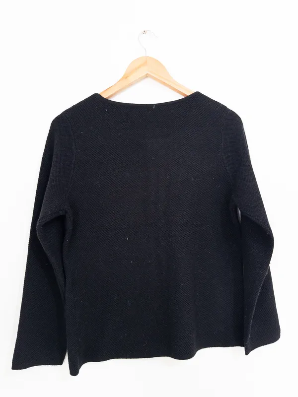 Chaqueta de hilo con detalles dorados